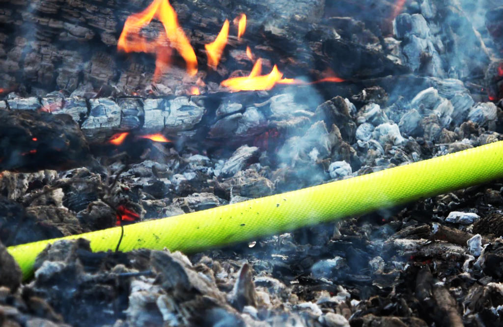 Das richtige Schlauchmaterial für Wald- und Vegetationsbrandbekämpfung